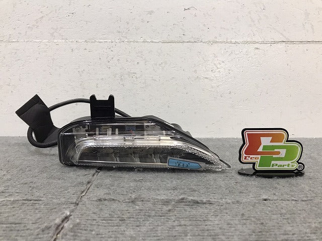 スカイライン V37/YV37/HV37/HNV37 純正 右ウィンカー LED STANLEY W1176 日産(124260)