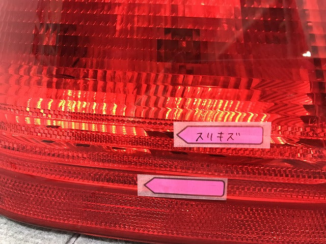 3シリーズ/セダン E46 純正 左テールランプ/ライト/レンズ ハロゲン 8 364 921 BMW(124295)