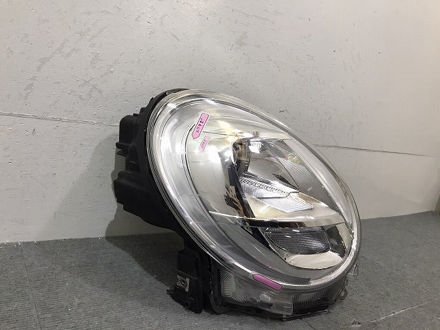 キャスト/スタイル LA250S/LA260S 右ヘッドライト/ランプ LED レベライザー KOITO 100-69020 ダイハツ(124345)