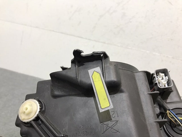 キャスト/スタイル LA250S/LA260S 右ヘッドライト/ランプ LED レベライザー KOITO 100-69020 ダイハツ(124345)