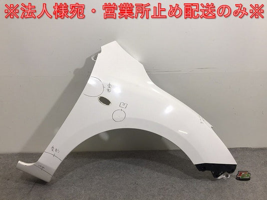 アクセラスポーツ BL5FW/BLFFW/BLEAW/アクセラ/BL5FP/BLFFP/BLEAP/BLEFP 純正 右フロントフェンダー BBM4500T ホワイト マツダ(124348)