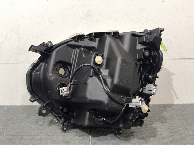 ムーヴ/キャンバス/キャンパス LA800S/LA810S 純正 右ヘッドライト/ランプ LED レベライザー 刻印8L KOITO 100-69038 ダイハツ(124364)