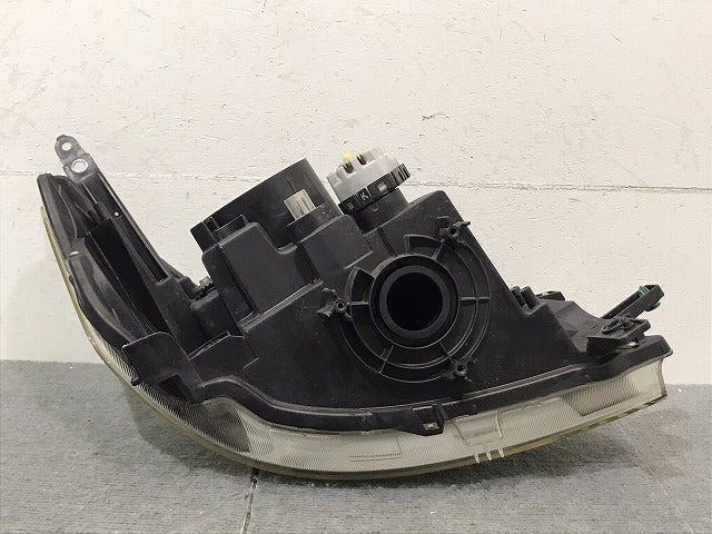 ワゴンR/スティングレ- MH23S 純正 左ヘッドライト/ランプ キセノン HID レベライザー 刻印ハ KOITO 100-59191 35320-70K61 スズキ(124513)