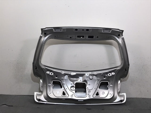 ブレイド AZE154H/AZE156H/GRE156H 純正 リアゲート シルバーメタリック 1C0 トヨタ(124550)