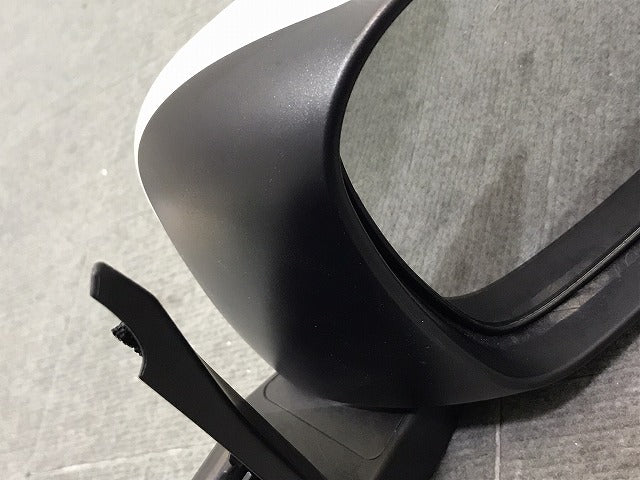 スペーシア MK32S/MK42S 純正 右ドアミラー 11線 ウインカーカメラ付 W0900 84701-81MC1 クリスタルホワイトパール ZVH スズキ(124578)