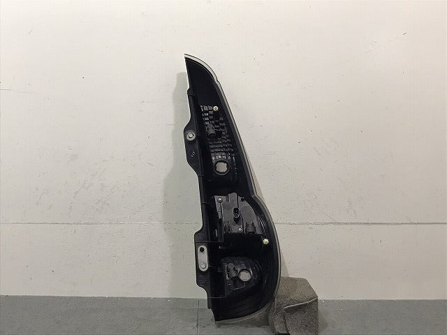 モコ ドルチェ/MRワゴン Wit MG33S/MF33S 純正 左テールランプ/ライト/レンズ ハロゲン KOITO 220-59301 35670-50M11 日産(124966)