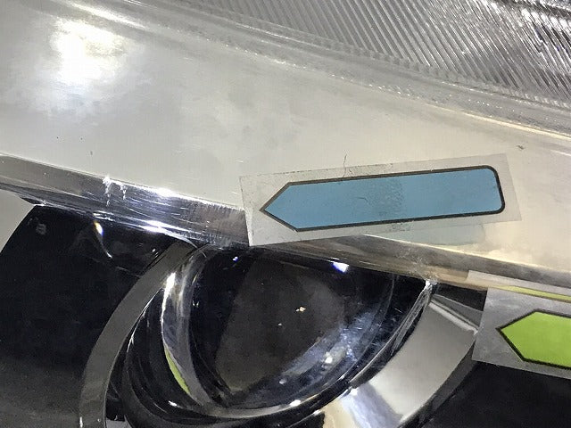 ソリオ バンディッド MA36S/MA46S 純正 右ヘッドライト/ランプ レベライザーLED KOITO 100-59332 スズキ(124972)