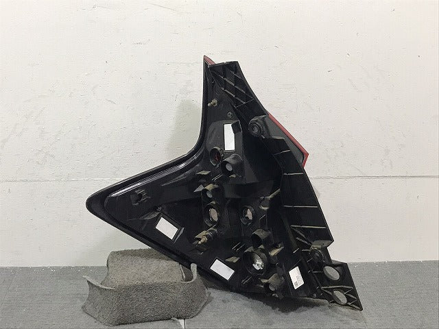 ノート E12/HE12/NE12/SNE12 純正 後期 右テールランプ/ライト/レンズ LED ICHIKOH D202 日産(125036)