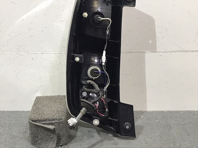 デイズルークス/ハイウェイスター/ekスペースカスタム B21A/B11A 純正 右テールランプ/ライト/レンズ LED IMASEN 1146-399 日産(125054)