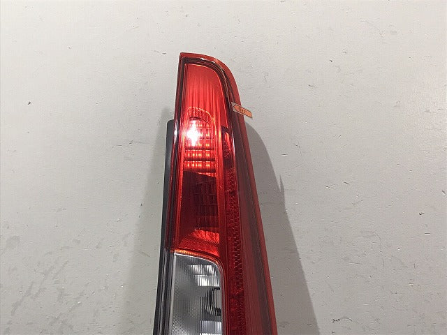 デイズ/ハイウェイスター/EKカスタム B21W/B11W 純正 後期 右テールランプ/ライト/レンズ LED ICHIKOH D176/8330B050 26550-6A02D 日産(125165)