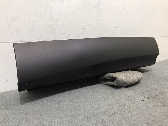 新車取り外し!クラウン/クロスオーバー TZSH35/AZSH35 純正 右リアドアサイドパネル 75077-30030 素地 トヨタ(125186)