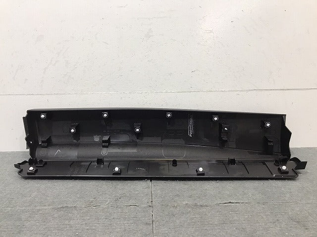 新車取り外し!クラウン/クロスオーバー TZSH35/AZSH35 純正 右リアドアサイドパネル 75077-30030 素地 トヨタ(125186)