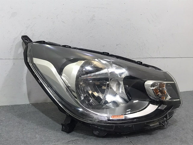eKワゴン B11W 純正 右ヘッドライト/ランプ ハロゲン レベライザー STANLEY W1046 三菱(125191)