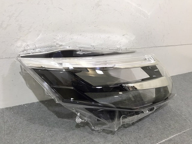 新品!ルーミー/カスタム M900A/M910A 純正 右ヘッドライト/ランプ レンズカバー 8110A-B1040 トヨタ(125243)