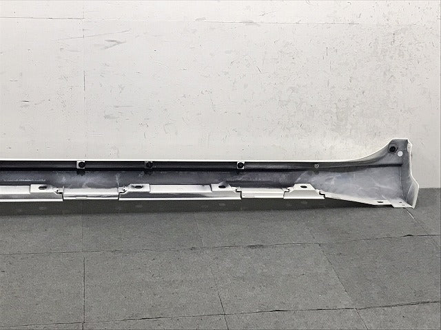 新車取外!ランドクルーザー/ランクル/プラド TRJ150W/GDJ150W/151W/GRJ150W/151W 純正 右サイドステップ 75805-60050 08474-60220(125283)
