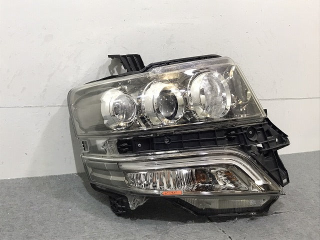 N-BOX/NBOX Nボックス/カスタム JF1/JF2 純正 前期 右ヘッドライト キセノン HID AFS無 レベライザ 刻印4 100-62038 33101-TY0-J61(125288)