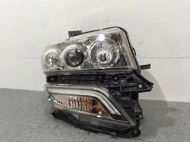 N-BOX/NBOX Nボックス/カスタム JF1/JF2 純正 前期 右ヘッドライト キセノン HID AFS無 レベライザ 刻印4 100-62038 33101-TY0-J61(125288)