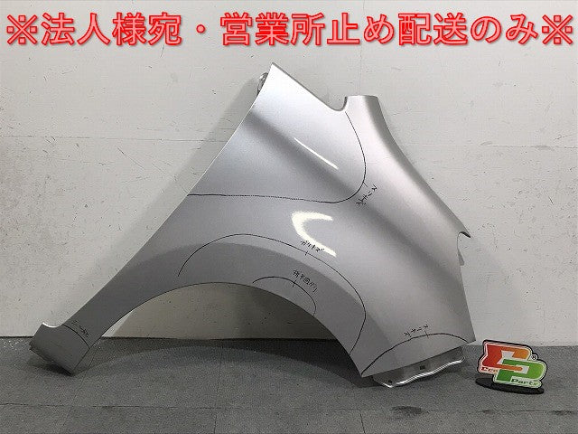 ソリオ MA15S 純正 右フロントフェンダー シルキーシルバーメタリック Z2S スズキ(125532)