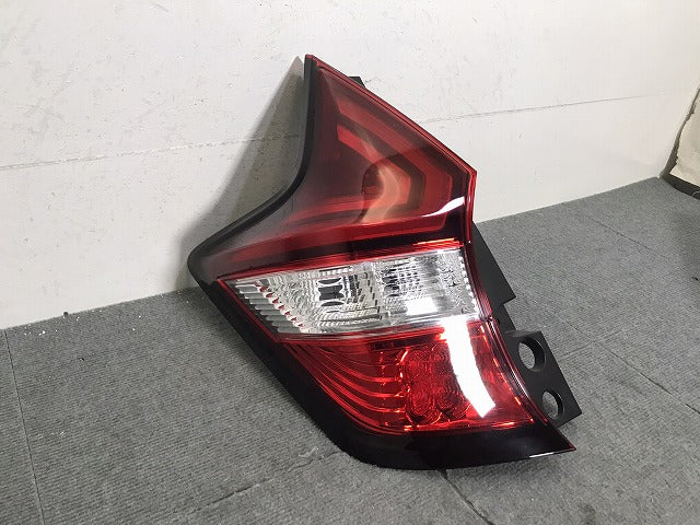 ノート/e-POWER E12/HE12/NE12/SNE12 純正 後期 左テールランプ/ライト/レンズ LED  D202/26555-5WK0A 26559-5WK0A(125571)