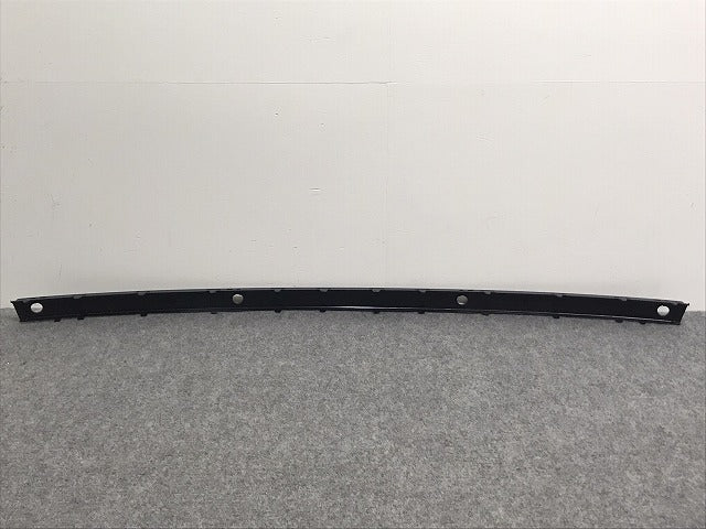 新品!7シリーズ E65/E66/2000-2007 純正 リア バンパーモール センター 51.12-7 007 465 51127042568 サフ BMW(125966)