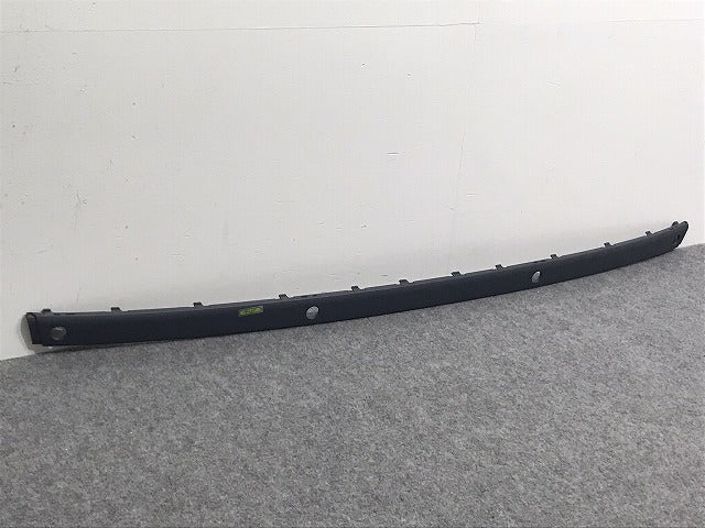 新品!7シリーズ E65/E66/2000-2007 純正 リア バンパーモール センター 51.12-7 007 465 51127042568 サフ BMW(125967)