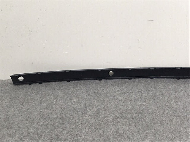 新品!7シリーズ E65/E66/2000-2007 純正 リア バンパーモール センター 51.12-7 007 465 51127042568 サフ BMW(125971)