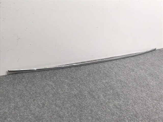 新品!7シリーズ E65/2000-2007 純正 リア バンパーモール センター 51.12-7 033 417 51127033417 メッキ BMW(125974)