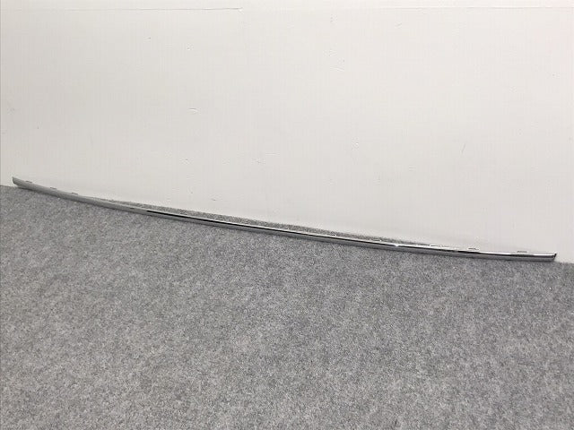 新品!7シリーズ E65/2000-2007 純正 リア バンパーモール センター 51.12-7 033 417 51127033417 メッキ BMW(125974)