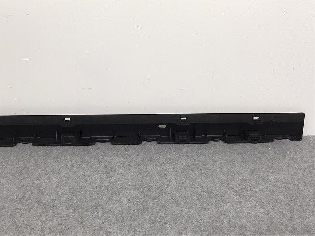 新品!X3シリーズ E83/2004-2011 純正 左 サイドパネル ブラケット 5177 3 330 869-07 51713330869 素地 BMW(125984)