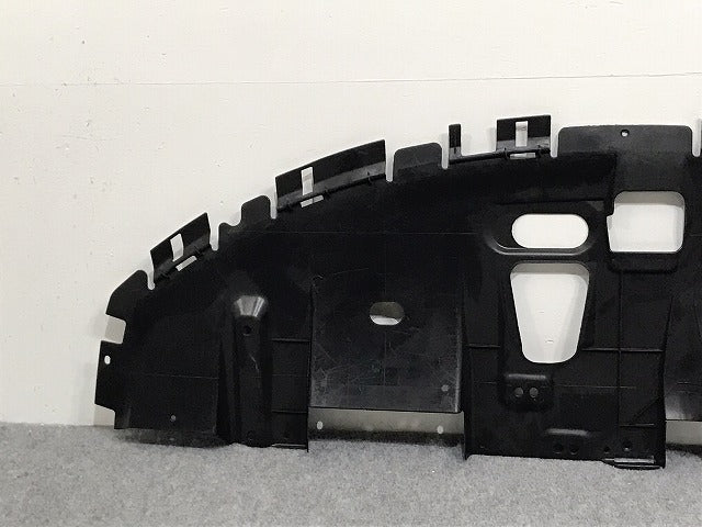 新品!V40 4B系/1996-2004 純正 フロント エアガイド/エンジン アンダーカバー 84660/30883734 V30883734 素地 ボルボ(125991)