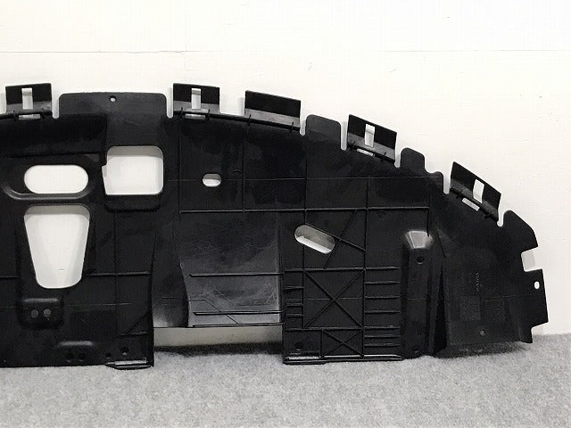 新品!V40 4B系/1996-2004 純正 フロント エアガイド/エンジン アンダーカバー 84660/30883734 V30883734 素地 ボルボ(125991)