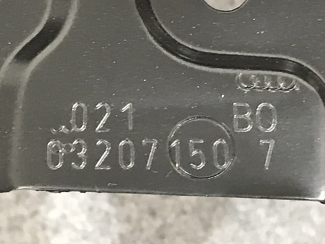 新品!A6(C6) 4F/2005-2008 純正 左フロント フェンダー 021 03207150 7 4F0821103A 未塗装 アウディ(126002)