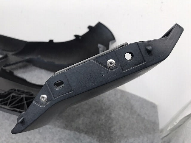 新品!Cクラス W204 純正 前期 フロント バンパー A 204 885 37 25 A20488527389999 サフ メルセデスベンツ(126011)