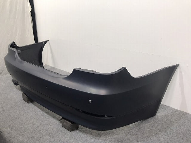 新品!5シリーズ E60 純正 リア バンパー 5112 7 178 174 51127178184 未塗装 BMW(126047)