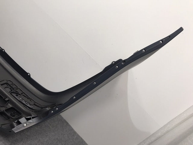 新品!5シリーズ E60 純正 リア バンパー 5112 7 178 174 51127178184 未塗装 BMW(126047)