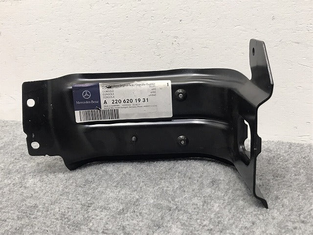 新品!Sクラス W220 純正 左  ラジエターブラケット A2206201931 メルセデスベンツ(126051)