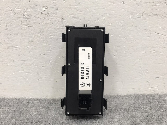新品!Aクラス W168 純正  パワーウインドウスイッチ 168 820 68 10 A16882068107C45 メルセデスベンツ(126057)