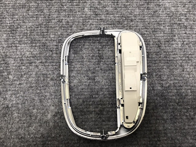 新品!Cクラス W203/2000-2007 純正  シフトシャッター/ギアレバートリム A2032672288 A2032672288 メルセデスベンツ(126062)