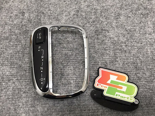 新品!Cクラス W203/2000-2007 純正  シフトシャッター/ギアレバートリム A2032672288 A2032672288 メルセデスベンツ(126064)