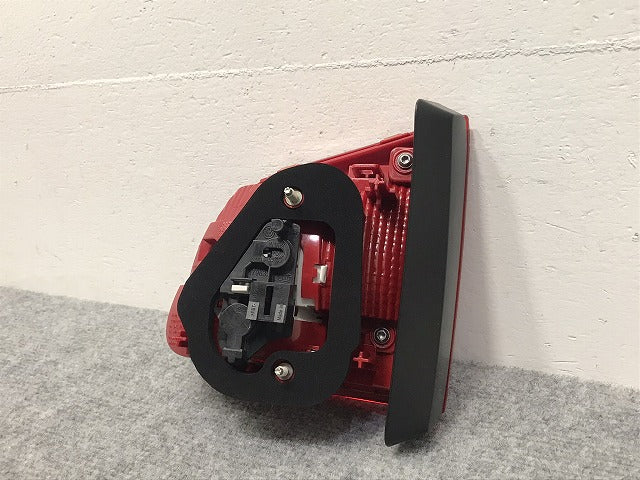 新品!ティグアン 5N系 純正 左 テールランプ/ライト/レンズ ハロゲン 5N0.945.309 5N0945093G フォルクスワーゲン(126068)