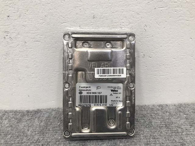 新品!トゥアレグ 7L系/2003-2007  ヘッドライト/バラスト 3D0 909 157 3D0909158 フォルクスワーゲン(126072)