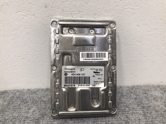 新品!トゥアレグ 7L系/2003-2007  ヘッドライト/バラスト 3D0 909 157 3D0909158 フォルクスワーゲン(126073)