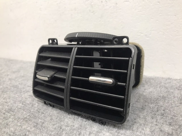 新品!ジェッタ/ゴルフ 1K/2004~2010 純正  エアコン吹き出し口 1K0 819 203 1K08192033X1 フォルクスワーゲン(126077)