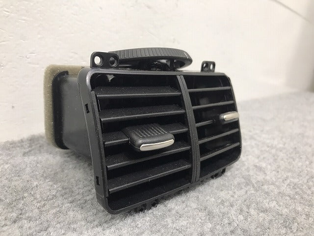 新品!ジェッタ/ゴルフ 1K/2004~2010 純正  エアコン吹き出し口 1K0 819 203 1K08192033X1 フォルクスワーゲン(126078)
