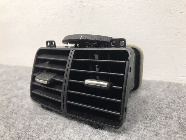 新品!ジェッタ/ゴルフ 1K/2004~2010 純正  エアコン吹き出し口 1K0 819 203 1K08192033X1 フォルクスワーゲン(126078)