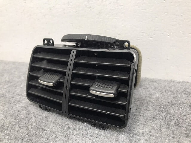 新品!ジェッタ/ゴルフ 1K/2004~2010 純正  エアコン吹き出し口 1K0 819 203 1K08192033X1 フォルクスワーゲン(126079)