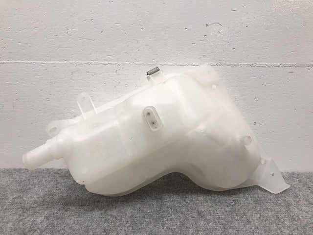新品!パサート 3B系  ラジエターサブタンク 3B0 121 403 A 3B0121403A フォルクスワーゲン(126089)