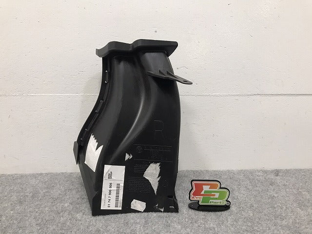 新品!1シリーズ E81/E87 純正 右 フロント エアダクト 51.74 7 906 806 51747906806 BMW(126099)