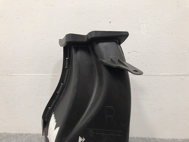 新品!1シリーズ E81/E87 純正 右 フロント エアダクト 51.74 7 906 806 51747906806 BMW(126099)