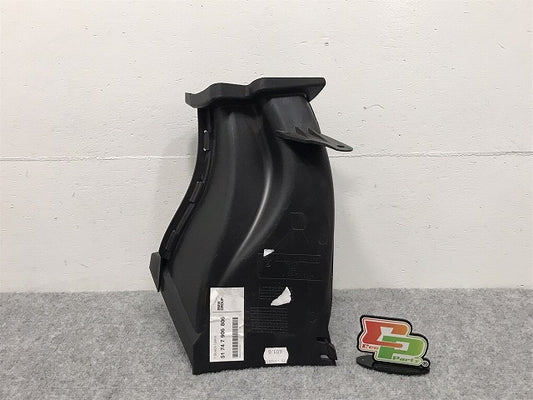 新品!1シリーズ E81/E87 純正 右 フロント エアダクト 51.74 7 906 806 51747906806 BMW(126100)